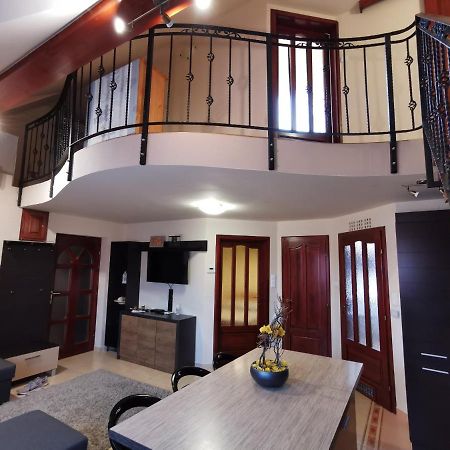 Galery Apartman Gyula Eksteriør bilde